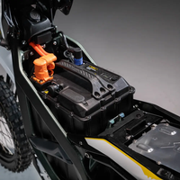 Moto tout-terrain électrique Surron Ultra Bee 2026 avec cadre en alliage, garde au sol de 318 mm, puissante moto tout-terrain