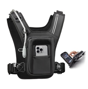 Gilet de course réfléchissant avec poche pour téléphone tactile et poche pour poche à eau, sac de poitrine d'hydratation réglable pour hommes - Product Image 1