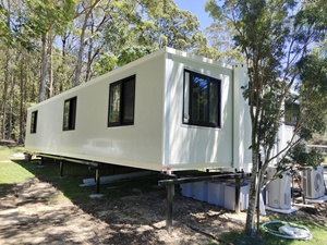 Casa Prefabbricata Espandibile a 3 Camere da Letto Pronta all'Uso per <span class=keywords><strong>Hotel</strong></span>, Case Modulari con <span class=keywords><strong>Base</strong></span> in Acciaio, Design Moderno - Product Image 4