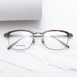 กรอบแว่นตาสไตล์ย้อนยุคครึ่งกรอบไทเทเนี่ยม - Product Image 1