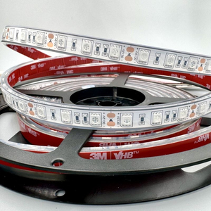 Fita de <span class=keywords><strong>LED</strong></span> flexível SMD5050 <span class=keywords><strong>RGB</strong></span> com luva IP68 120leds/m DC12/24V de alta qualidade - Product Image 5