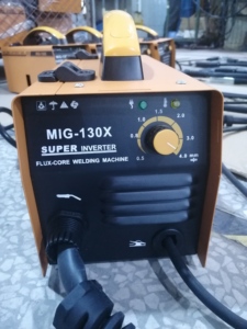 MIG nessuna <span class=keywords><strong>saldatrice</strong></span> del <span class=keywords><strong>filo</strong></span> di flusso di <span class=keywords><strong>GAS</strong></span> MIG-130X 110V - Product Image 5