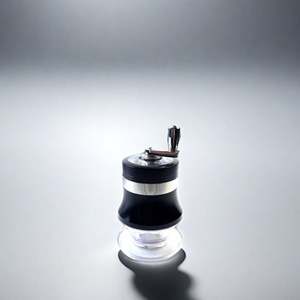 Nouveau produit 2025, vente en gros OEM/ODM, moulin à herbes en alliage de zinc métallique 68 mm, 4 pièces, moulin à gobelet, moulin à tabac à manivelle - Product Image 4