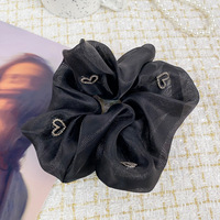 Shily&OS Vente en gros : Chouchous pour cheveux en organza style Hepburn avec strass, grands élastiques à cheveux en forme de cœur en cristal, attaches de queue de cheval de luxe