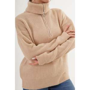 Suéter de Lana de Camello con Cuello de Cremallera para Mujer, Modelo Thessaloniki, Producto al por Mayor - Product Image 1