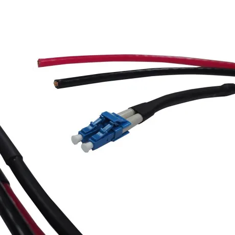Hybrid Glasvezelkabel 2 fiber en 2 koper gebruik voor basisstation en communicatie apparaat
