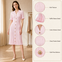 Robe tricotée ajustée pour femme, style girly, rose doux, col chemise, manches à volants, taille cintrée, coupe trapèze, queue de poisson, collection été 2026
