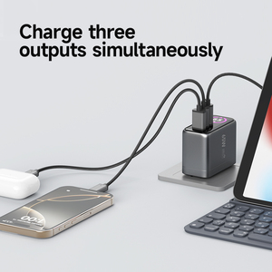 65W GaN Ultra <span class=keywords><strong>Chargeur</strong></span> Smart AI Monitor 2USB-C 1A Port 100-240V Tension Globale OEM Personnalisable Type-c Chargeurs Adaptateur Universel - Product Image 5