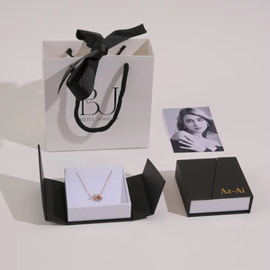 Caja de cartón cuadrada de doble puerta con logotipo personalizado EQ para joyería, collar, colgante, cierre de hebilla de lujo para graduación - Product Image 1