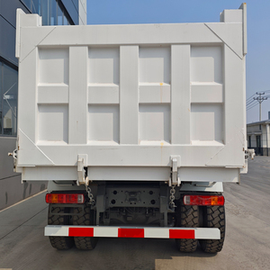 Camion benne HOWO 8*4 remis à neuf, d'occasion, pour travaux lourds, destiné à l'exploitation minière et à la construction en Afrique - Product Image 5