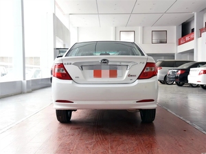 Voiture d'occasion <span class=keywords><strong>F3</strong></span> Premium 2015 BYD <span class=keywords><strong>F3</strong></span>, Économe en carburant pour les trajets quotidiens, Stock limité à prix ultra-bas - Product Image 2