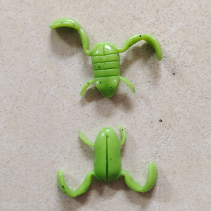 Vente chaude coups de pied grenouille 2.2g 6.2g 13g cuillère à eau grenouille poisson noir spécial tuer TPE tonnerre grenouille leurre de pêche noir - Product Image 5