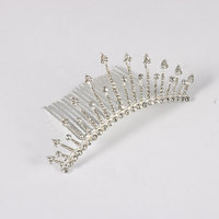 Couronne de princesse en alliage brillant avec perles pour enfants, accessoire de coiffure pour spectacle de danse et anniversaire, directement du fabricant