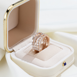 แหวนเพชรทองคำ 18K รุ่น MSR-2083 จาก Messi Jewelry สำหรับผู้หญิง - Product Image 3