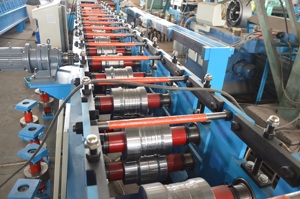 Tốc độ cao thích hợp Giá kim loại con lăn màn trập cửa cuộn tạo thành máy kim loại màn trập cửa Rolling <span class=keywords><strong>Machine</strong></span> để bán - Product Image 3