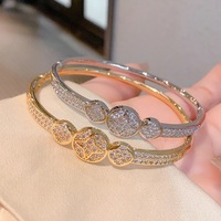 Luxuriöses CZ-Stern-Armband für Damen, 18K vergoldet, zierliches Zirkon-Armband, verstellbar, anlaufgeschützt, modischer Alltagsschmuck, Geschenk