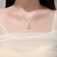Collier pendentif ours mignon en argent sterling 925 avec moissanite, plaqué or minimaliste