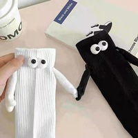 Chaussettes de couple et d'entraînement populaires 2026, à tube moyen, avec aimants, amusantes et originales, identiques à celles de TikTok