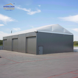 Tente de stockage et d'exposition personnalisée 30x50m avec structure en aluminium préfabriquée, toit en PVC étanche et panneaux sandwich ignifuges - Product Image 4