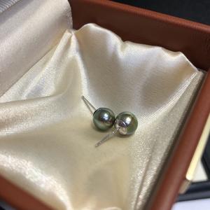 Boucles d'oreilles classiques en perles noires Honor Sea, forme boule, 7-8 mm, couleur panda, vert paon - Product Image 3