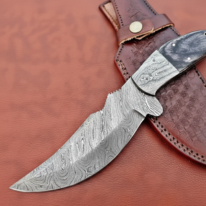 Couteau à dépecer à lame pleine soie en acier damassé fait à la main 2 tons noir Dollar échelle de bois gaine en cuir Support OEM - Product Image 1