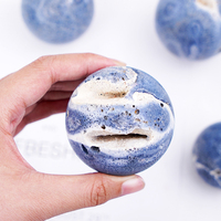 Boule de cristaux de corail bleu de sphère de cristal de pierre gemme naturelle de bonne qualité pour la décoration de Feng Shui