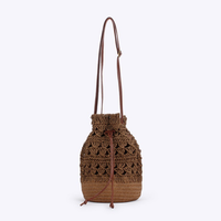 Sac seau en paille crocheté fait main pour femme, style bohème chic, avec cordon de serrage, pour la plage et les voyages, orné de diamants et de perles