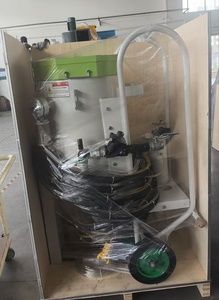 Pot de sablage mobile robuste de 200 L avec poignée de sécurité pour la lutte contre la corrosion dans les chantiers navals et les bassins de séchage - Product Image 6