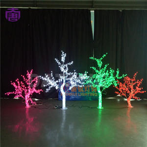 Árbol de Resina LED Iluminado para Exteriores, Decoración para Parques Temáticos, Jardines, Plazas, Festivales y Eventos, en Venta - Product Image 6