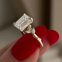 Bague de fiançailles en or jaune massif 14K/18K avec diamant de laboratoire taille émeraude 3 carats, pierres latérales en forme de feuille, certifiée IGI CVD/HPHT