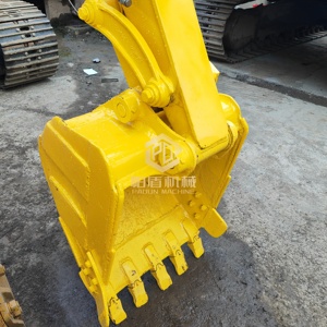 <span class=keywords><strong>รถ</strong></span>ขุดไฮดรอลิกขนาดเล็กมือ<span class=keywords><strong>สอง</strong></span> ยี่ห้อโคมัตสุ รุ่น <span class=keywords><strong>PC60</strong></span> 6 ตัน <span class=keywords><strong>รถ</strong></span>ขุดตีนตะขาบขนาดเล็ก ยี่ห้อโคมัตสุ รุ่น PC56 PC70 PC75 มีจำหน่าย - Product Image 6