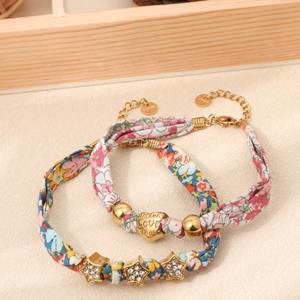 Bracelet <span class=keywords><strong>Liberty</strong></span> personnalisé à la mode <span class=keywords><strong>cordon</strong></span> de coton bijoux pour femmes Bracelet lettres personnalisées Bracelet à breloques coeur noir pour maman - Product Image 3