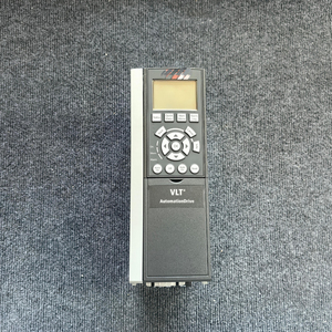 Variador de Frecuencia Danfoss 131B3489 FC-102P4K0T4E20H1X de 4kW para Bomba, Ventilador y Banda Transportadora - Product Image 2