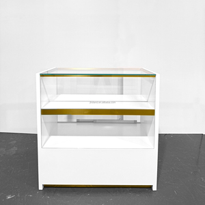 Conception de vitrine et de comptoir pour bijouterie de luxe avec rendu 3D, idée de design d'intérieur pour boutique de montres et de bijoux - Product Image 2