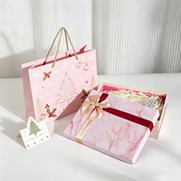 Individuell Gefärbte Recycelbare Weihnachts-Papierbox Faltbare Karton-Geschenkbox für Kleidung und Verpackungen