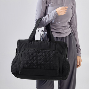 Nouveau sac de voyage pliable en polyester léger et résistant à l'eau, grande capacité, fermeture éclair, sac fourre-tout rembourré, yoga, fitness, unisexe - Product Image 6