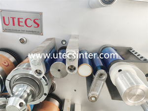 Ugs1004 Tự Động Bốn Màu Sắc Đôi Bên Rửa Chăm Sóc Nhãn Xoay Máy In, Vải Ribbon Satin In Ấn Giá Máy - Product Image 4