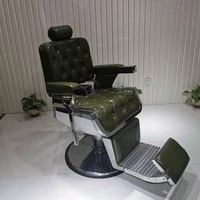 Fauteuil de Barbier Inclinable et Rotatif pour Hommes, Style Vintage Américain 'Oil-Head', avec Accoudoirs, Modèle CB-BC004, pour Usage Professionnel en Salon