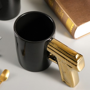 Tasse à café/eau en céramique personnalisée 350 ml en forme de handball 3D, directement de l'usine, pour cadeau de la fête des pères - Product Image 3