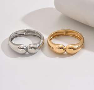 Женский браслет отличается преувеличенной индивидуальностью, склонной к выцветанию, и аксессуар для объятий в виде капли воды - Product Image 4