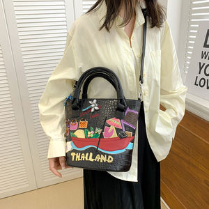 Bolso Tote Casual Portátil con Estampado de Cocodrilo, Bordado a Mano, Contraste de Color, Cierre de Cremallera, Forro de Poliéster Extraíble - Product Image 4