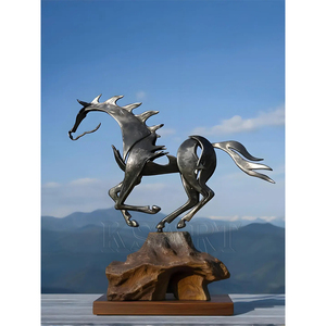 Grande figurine de cheval créative en fibre de verre en résine pour articles de décoration d'art de parc carré et de zone publique - Product Image 3