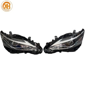Kit carrosserie pour Lexus CT200h : pare-chocs avant et arrière modifiés, calandre, phares - Product Image 6