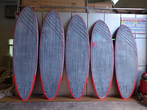 Venta al por mayor <span class=keywords><strong>precio</strong></span> <span class=keywords><strong>de</strong></span> fábrica fibra <span class=keywords><strong>de</strong></span> carbono <span class=keywords><strong>sup</strong></span> Paddle Board ultra ligero y duradero tablero acolchado <span class=keywords><strong>de</strong></span> carbono - Product Image 3