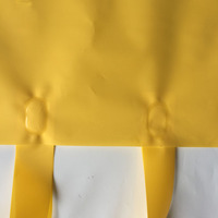 Sac poly mat CPE givré jaune à boucle souple avec poignée en plastique pour chaussettes Shopping Merci