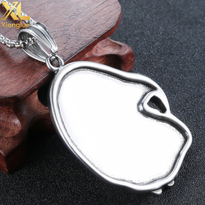 Superbe pendentif aigle en acier inoxydable pour homme avec design tête d'aigle, collier style punk, pendentifs et breloques raffinés - Product Image 3