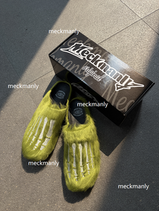 Men's and women's leather lightweight cork clogs summer flat bottom embroidered closed toe slippers available for customization - Product Image 3