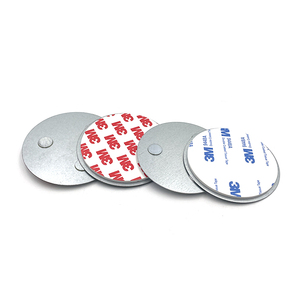 Support magnétique pour <span class=keywords><strong>détecteur</strong></span> <span class=keywords><strong>de</strong></span> <span class=keywords><strong>fumée</strong></span> D70MM avec aimant néodyme, fixation adhésive 3M, plaque en acier galvanisé, support magnétique pour alarme incendie - Product Image 1