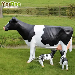 Outdoor colorful Painting Resin Fiberglass Adult Dairy Cow And Baby Statue