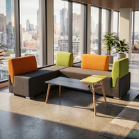Ensemble de canapés modulaires en tissu à dossier haut et design rotatif pour la maison et le bureau, offrant un confort et un style optimaux